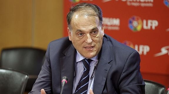 Tebas araña el brillo de los premios de la LFP