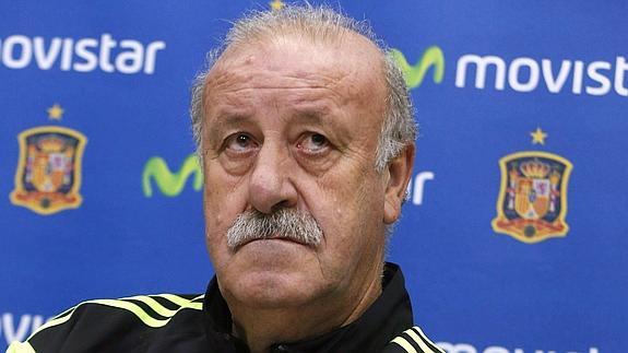 Del Bosque, rotundo: «Si dudamos de los futbolistas por el compromiso, mal asunto»