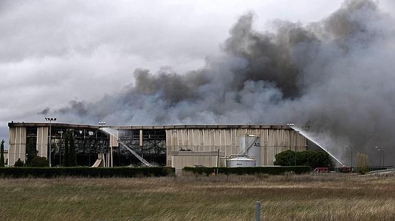 Campofrío reconstruirá su fábrica de Burgos, asolada por un incendio