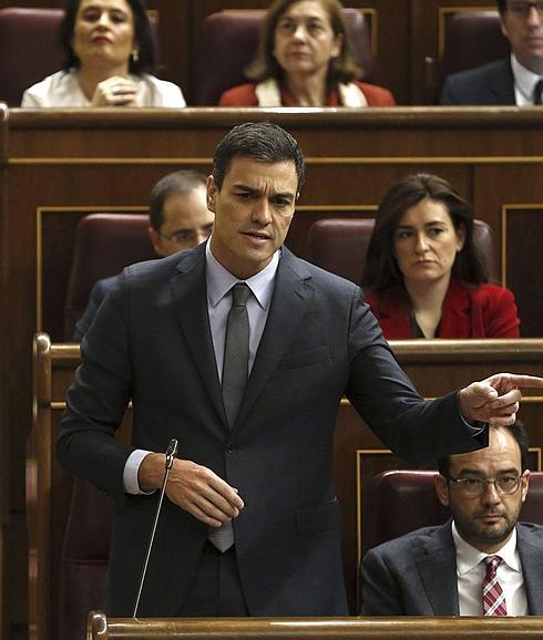 Rajoy, a Sánchez: «El PSOE estaba mejor con Rubalcaba que con usted»