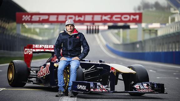 Carlos Sainz Jr. da el salto a la Fórmula 1