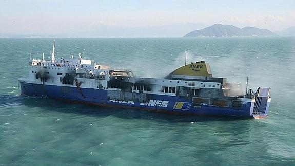 Comienzan las operaciones de remolque del 'Norman Atlantic' hacia Italia