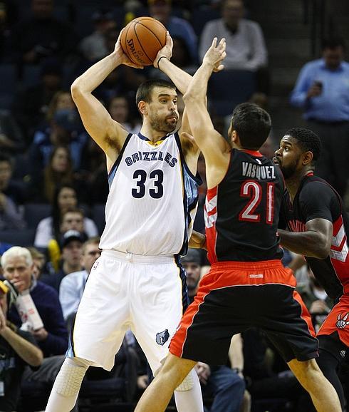 Marc Gasol vuelve a ser decisivo e Ibaka ayuda en el triunfo de los Thunder