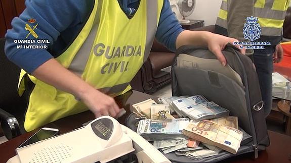 Desarticulada una red dedicada al fraude fiscal y al blanqueo de capitales