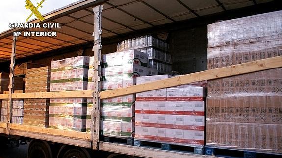 Cae una banda que robaba a grandes camiones en áreas de servicio