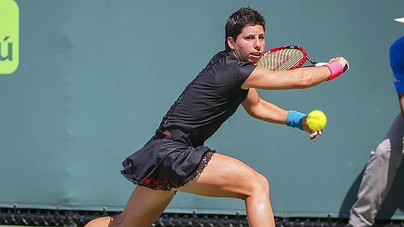 Carla Suárez y Fernando Verdasco avanzan en Miami