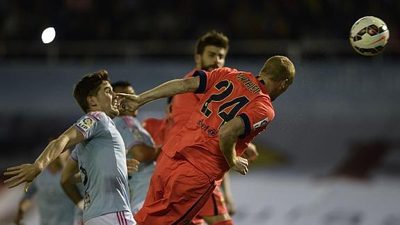 Un cabezazo de Mathieu que vale su peso en oro