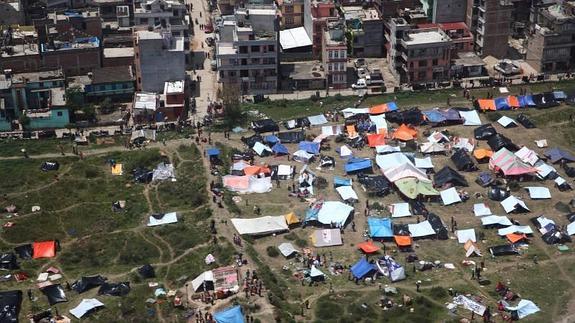 Facebook recoge donaciones para víctimas del terremoto en Nepal