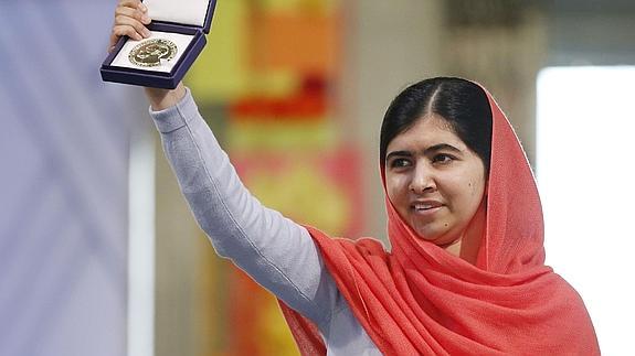 Pakistán condena a cadena perpetua a diez implicados en el ataque a Malala