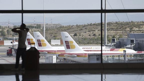 Normalidad en los aeropuertos en la primera jornada de paros parciales de los controladores