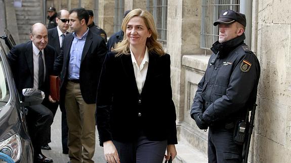 La infanta se sentará en 2016 en el banquillo