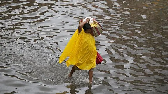 Al menos 85 muertos y 8 millones de afectados por las lluvias en la India