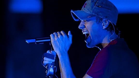 'Bailando', de Enrique Iglesias, supera las mil millones de reproducciones en YouTube