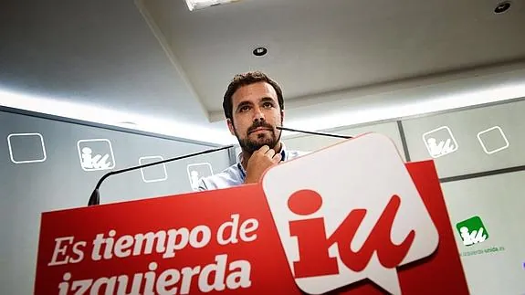 Alberto Garzón reta a Pablo Iglesias a competir en unas primarias