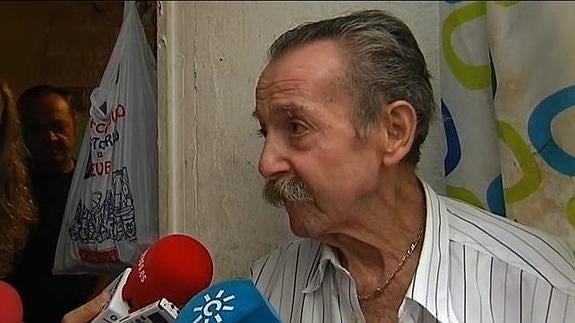 Desalojado el anciano de Sevilla denunciado por impago de alquiler