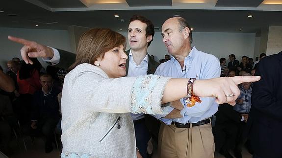 De Guindos afirma que con el PP España recuperará el nivel de renta previo en 2016