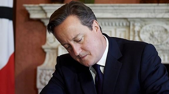 Cameron relanza su ofensiva parlamentaria para extender los bombardeos a Siria