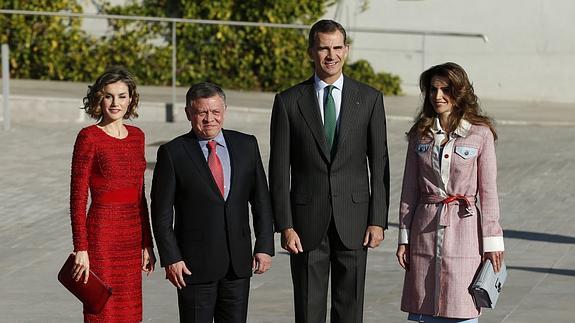 Los Reyes reciben en Barajas a Abdalá y Rania de Jordania