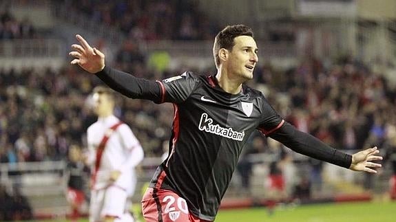 Aduriz marca el ritmo