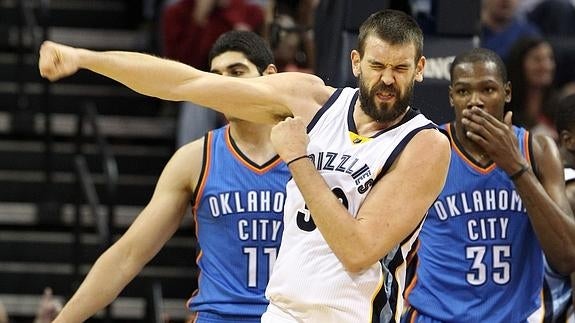 Durant, Westbrook e Ibaka pasan por encima de los Grizzlies de Marc Gasol