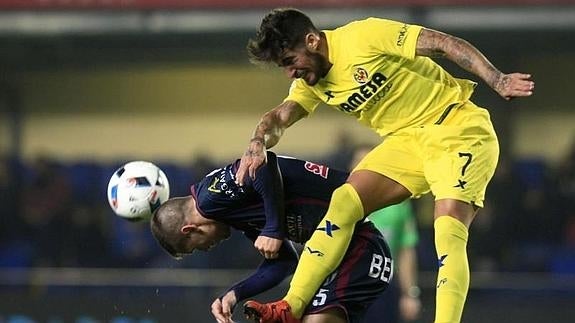 Un serio Villarreal logra su pase a octavos