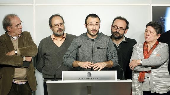 Los diputados de la CUP no votarán en la asamblea para decidir si invisten a Mas