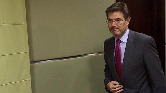 Catalá, a Iglesias: «No se puede hacer un referéndum al margen del cauce legal»