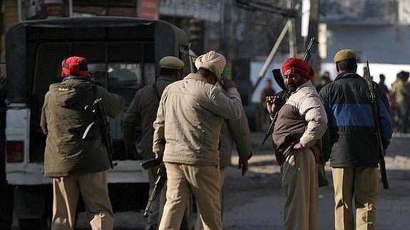 Al menos siete muertos en el ataque a una base de las Fuerzas Aéreas indias