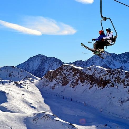 Baqueira ya vive el Día Mundial del Esquí