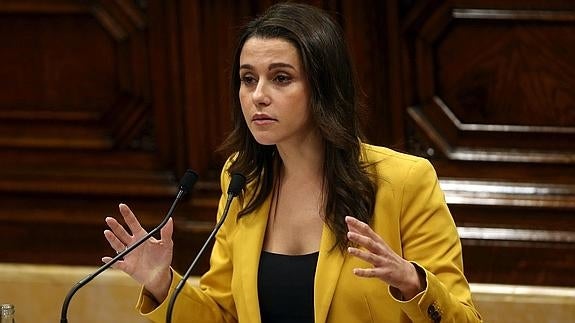 Inés Arrimadas: «Puigdemont es 'Mas' de lo mismo»