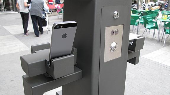 Cómo cargar el móvil gracias a las tuberías