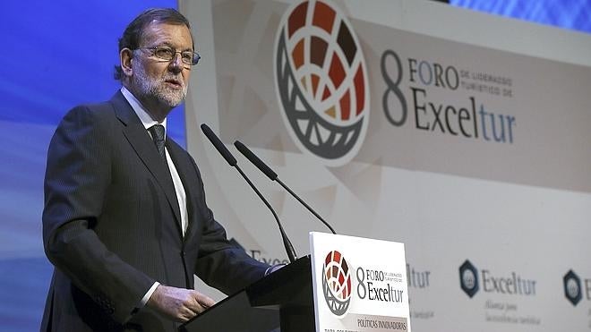 Rajoy reconoce el «papel clave» del turismo en la recuperación