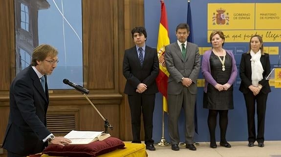 Dimite el director de Vivienda de Fomento tras su imputación por la venta de pisos del IVIMA