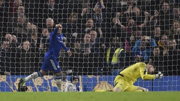 Goles españoles para regocijo del Chelsea