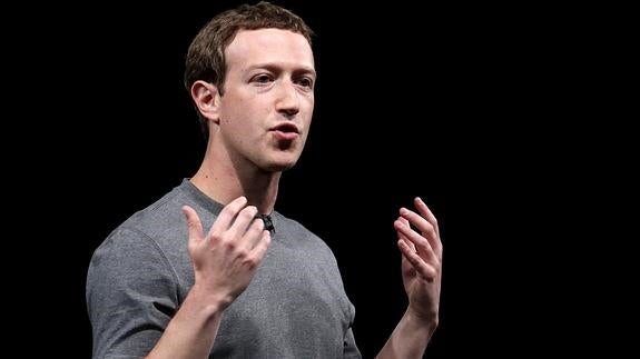 Zuckerberg, módulos y curvas en el domingo previo al Mobile World Congress