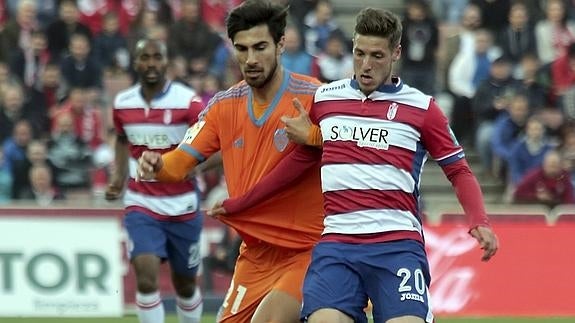La puntería del Valencia deja contra las cuerdas a Sandoval