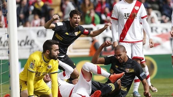 La valentía del Rayo frena al Sevilla