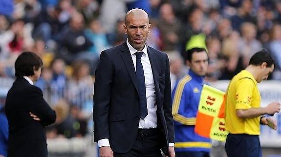Zidane: «Ni mucho menos la Liga está perdida»