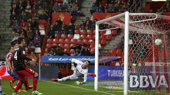 Cómodo triunfo del Athletic en Gijón