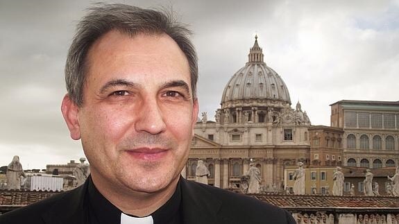 El Vaticano encarcela de nuevo a Lucio Vallejo por comunicarse con el exterior
