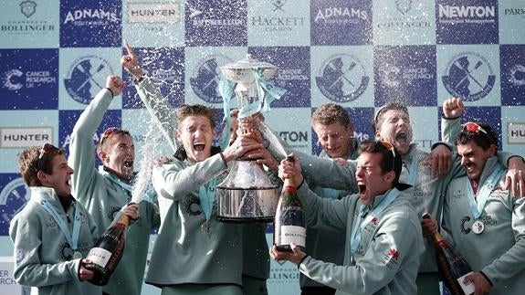 Cambridge se impone a Oxford en la emblemática regata por el Támesis