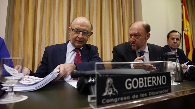Hacienda da 15 días a las comunidades incumplidoras con el déficit para ajustar sus cuentas