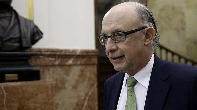 El Gobierno aprueba un recorte de 2.000 millones en el Presupuesto de 2016