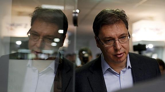 El proeuropeo Vucic revalida su mayoría en las parlamentarias serbias