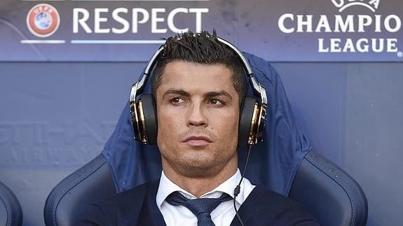 Cristiano sufre una microrotura de fibras y se tratará con células madre