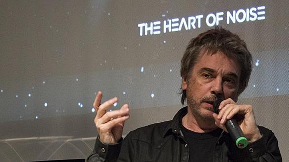 Jean-Michel Jarre, «entre lo analógico y lo digital»