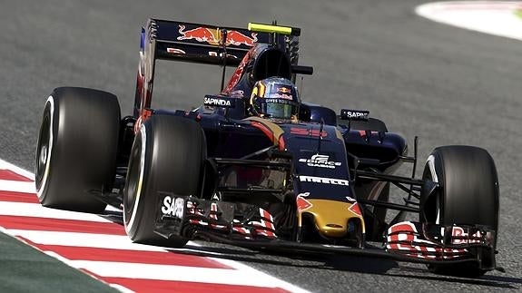 Sainz pega un zarpazo a Red Bull