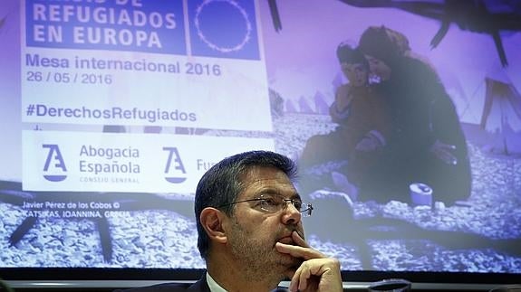 Catalá admite que la respuesta de España a la crisis de refugiados es insuficiente