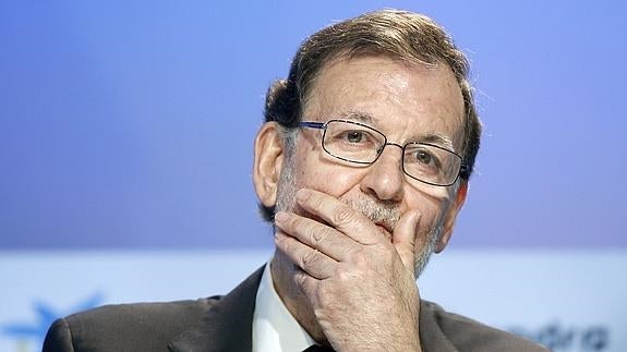 Rajoy insiste en la gran coalición con el PSOE