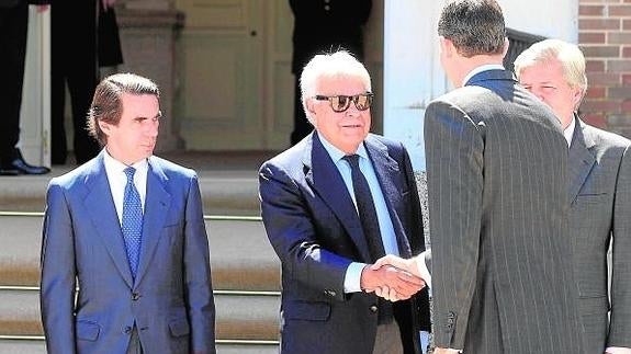 Aznar y González se reúnen con el Rey en la Quinta del Pardo